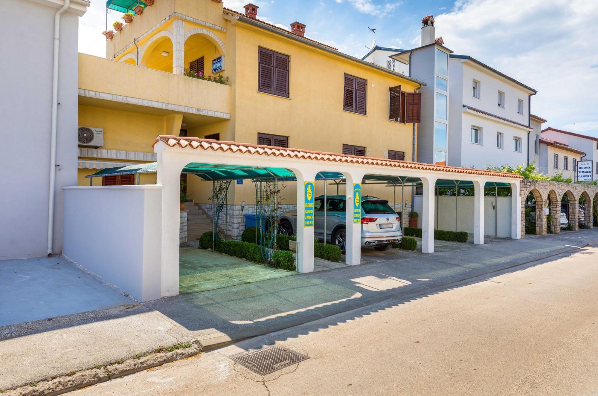 Villa Nada In Fazana - Near The Beach Exterior foto